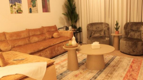 Luxury 3 bedroom apartment شقة فاخرة بثلاث غرف
